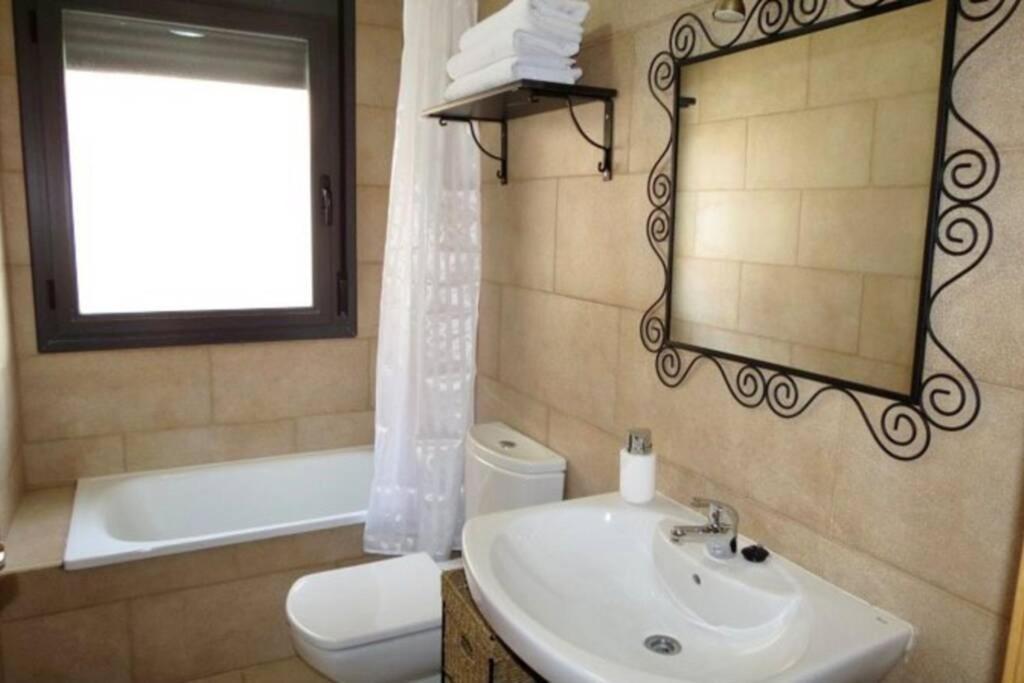 Apartamento Siente Sobrarbe En Aínsa Екстериор снимка